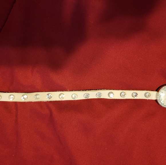 Leather wrap around watch with bling. - Picture 6 of 7